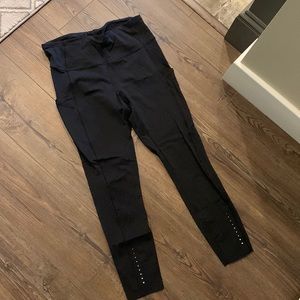 Fast and free Lululemon leggings